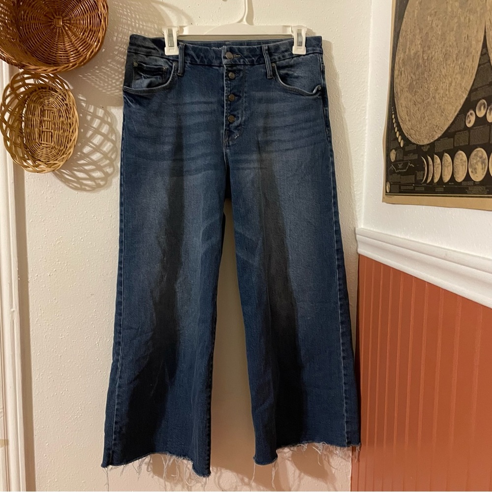 Time & tru high rise crop Jean
